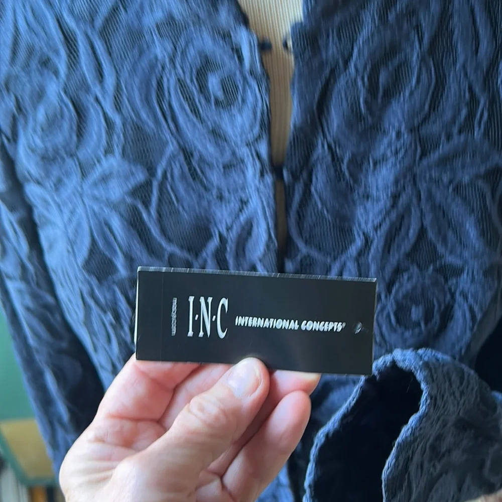 INC DEEP TWILIGHT BLUE LACE BLOUSE SIZE MEDIUM NEW WITH TAGS - Picture 4 of 4